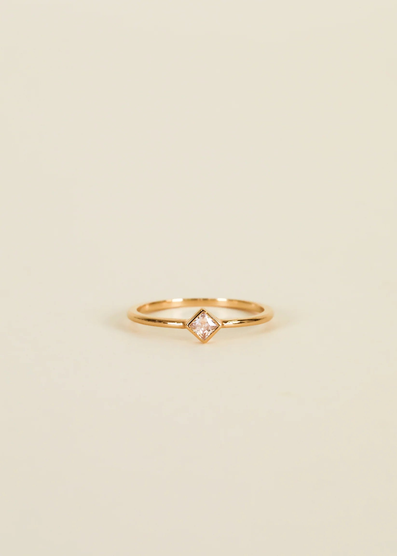 JK Diamond & Champagne Stud Gold Rings