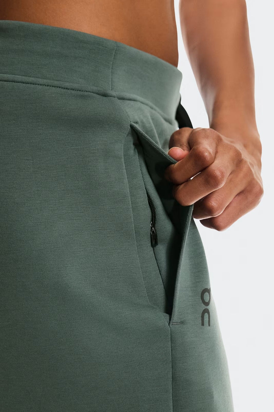ON Focus Tech W's Sweatpants: Olive
