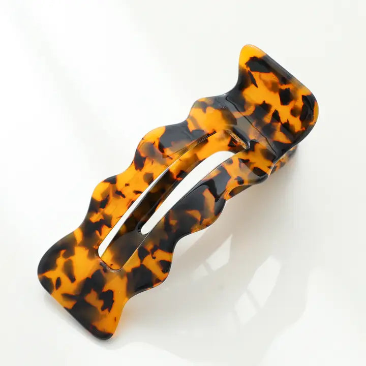 Jane Scalloped Flat Claw Hair Clip