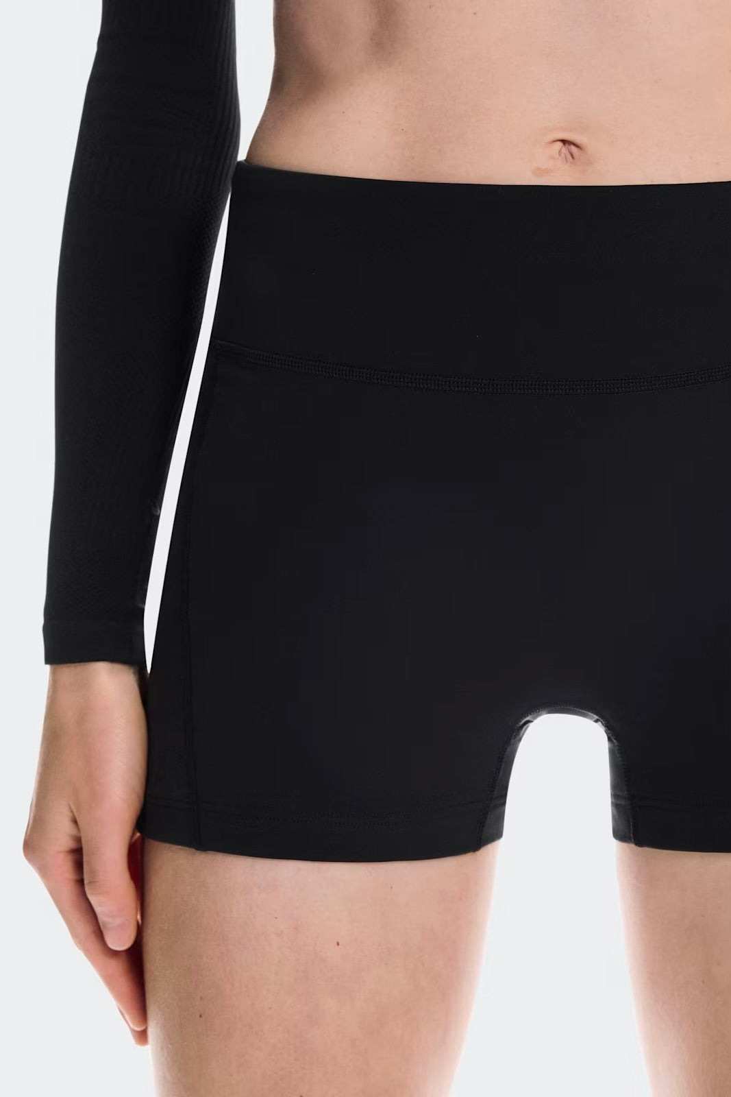 On 3" Women's Performance Tights -Black