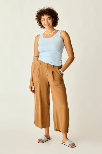 Suki Linen Pant: Rum Chambray