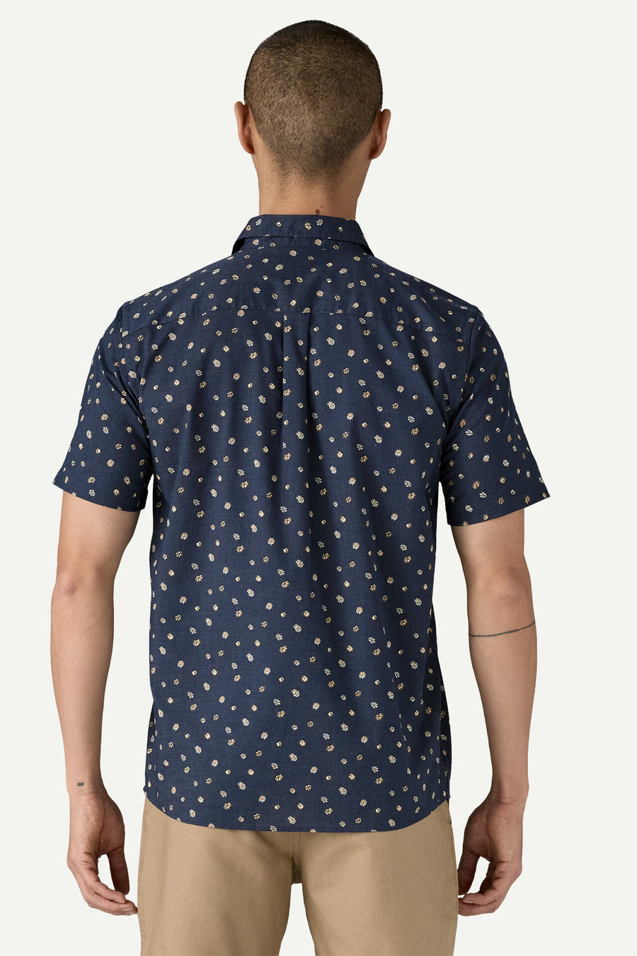 Patagonia M's Go To Lightweight Button Down Shirt