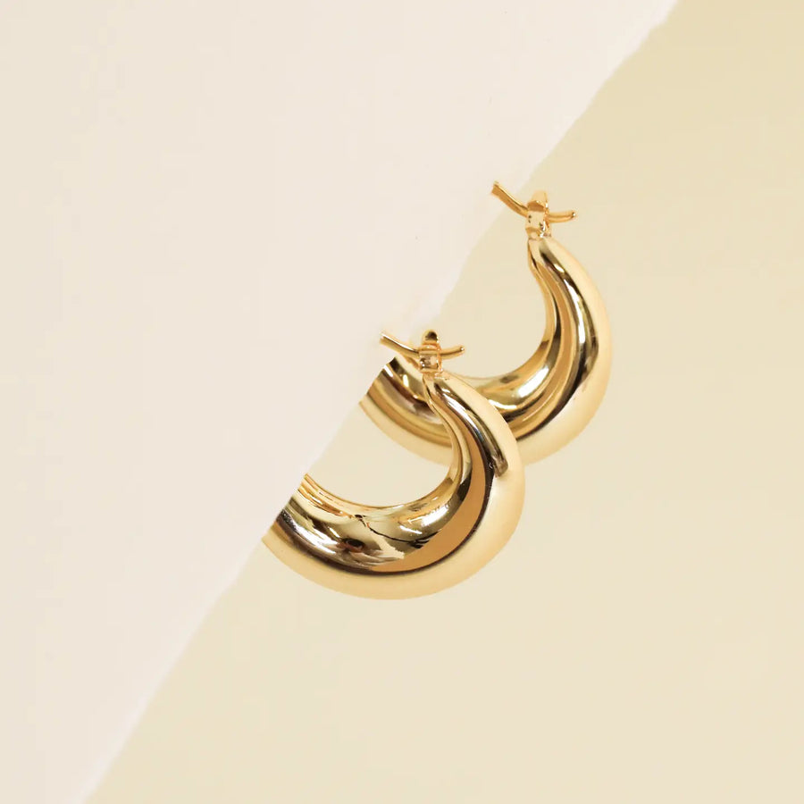 JK Sculptural Wide Gold Hoop