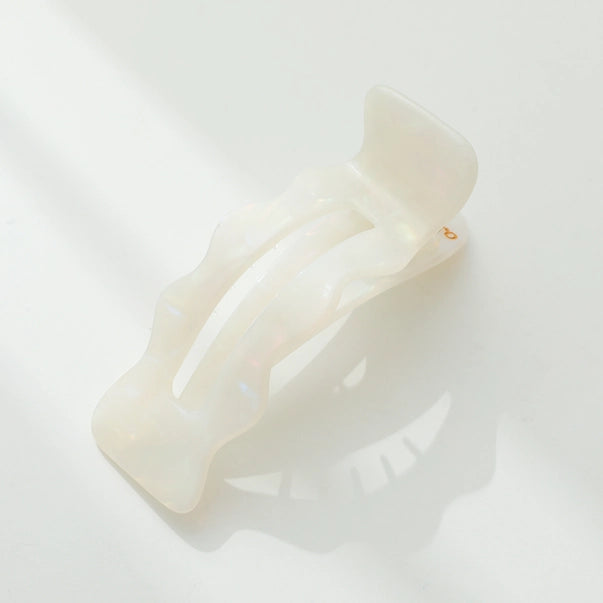 Jane Scalloped Flat Claw Hair Clip