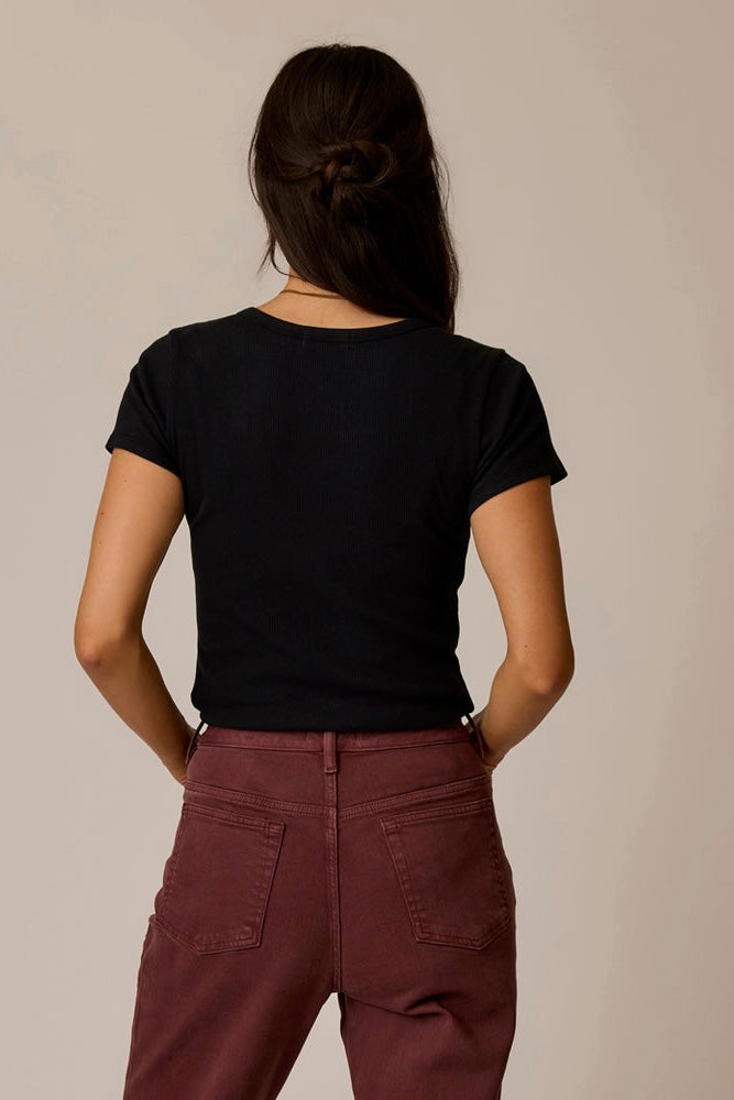 Carve Ever Tee-Black