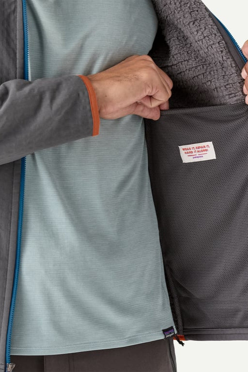 Patagonia M's R2 TechFace Jacket: Forge Grey