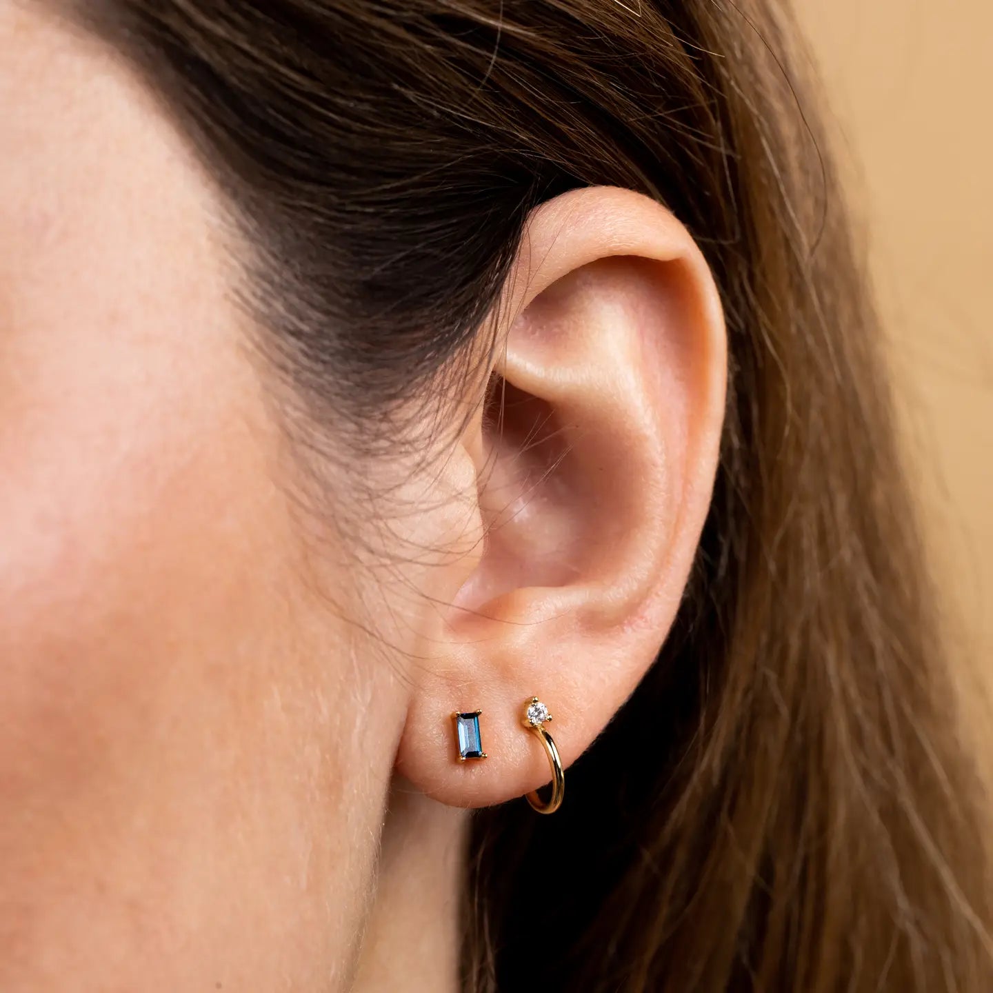 JK Baguette Sapphire Gold Earrings