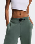 ON Focus Tech W's Sweatpants: Olive