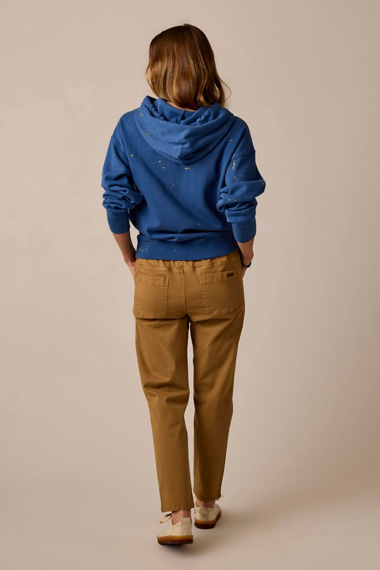 Zoe Twill Pant: Walnut