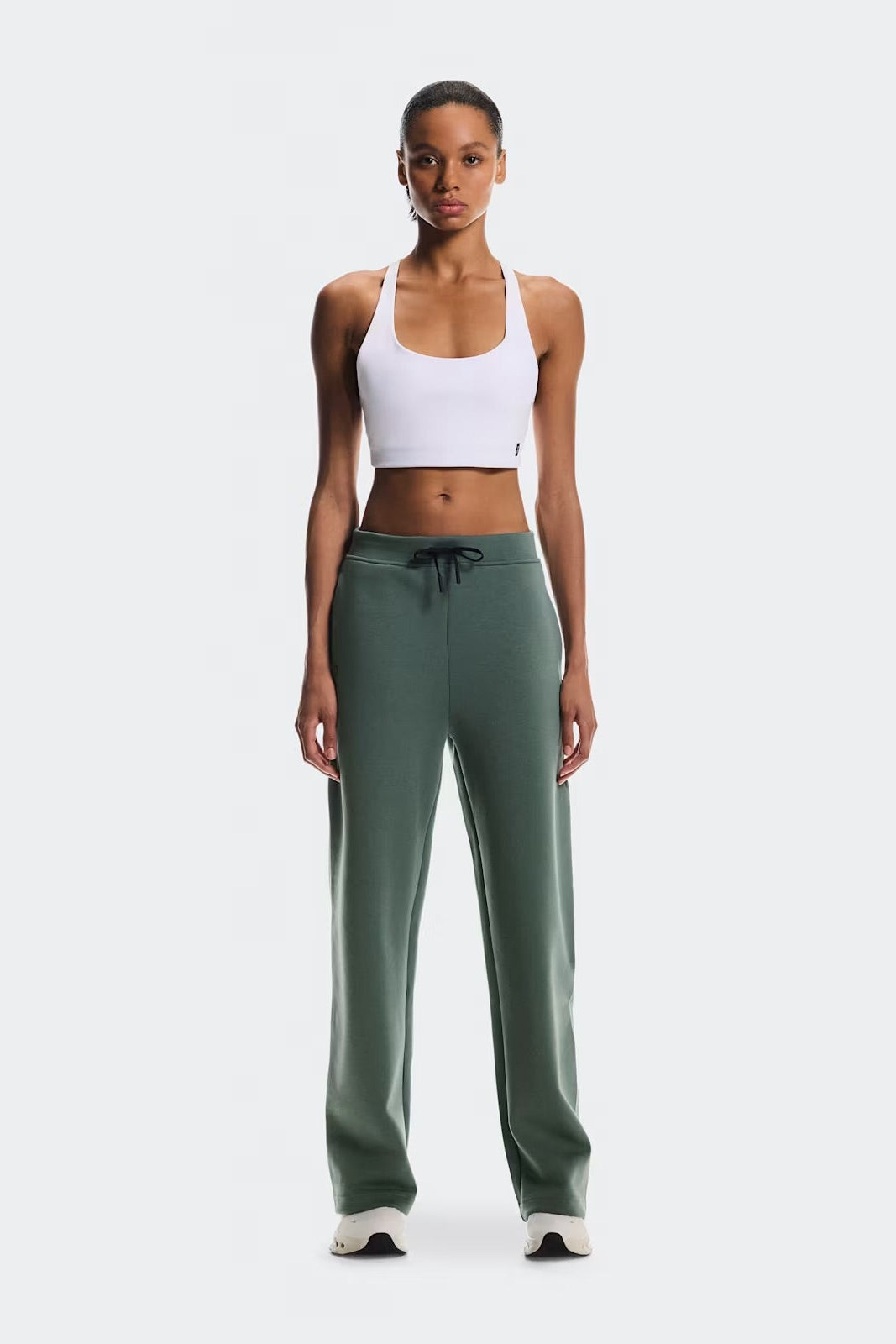 ON Focus Tech W's Sweatpants: Olive