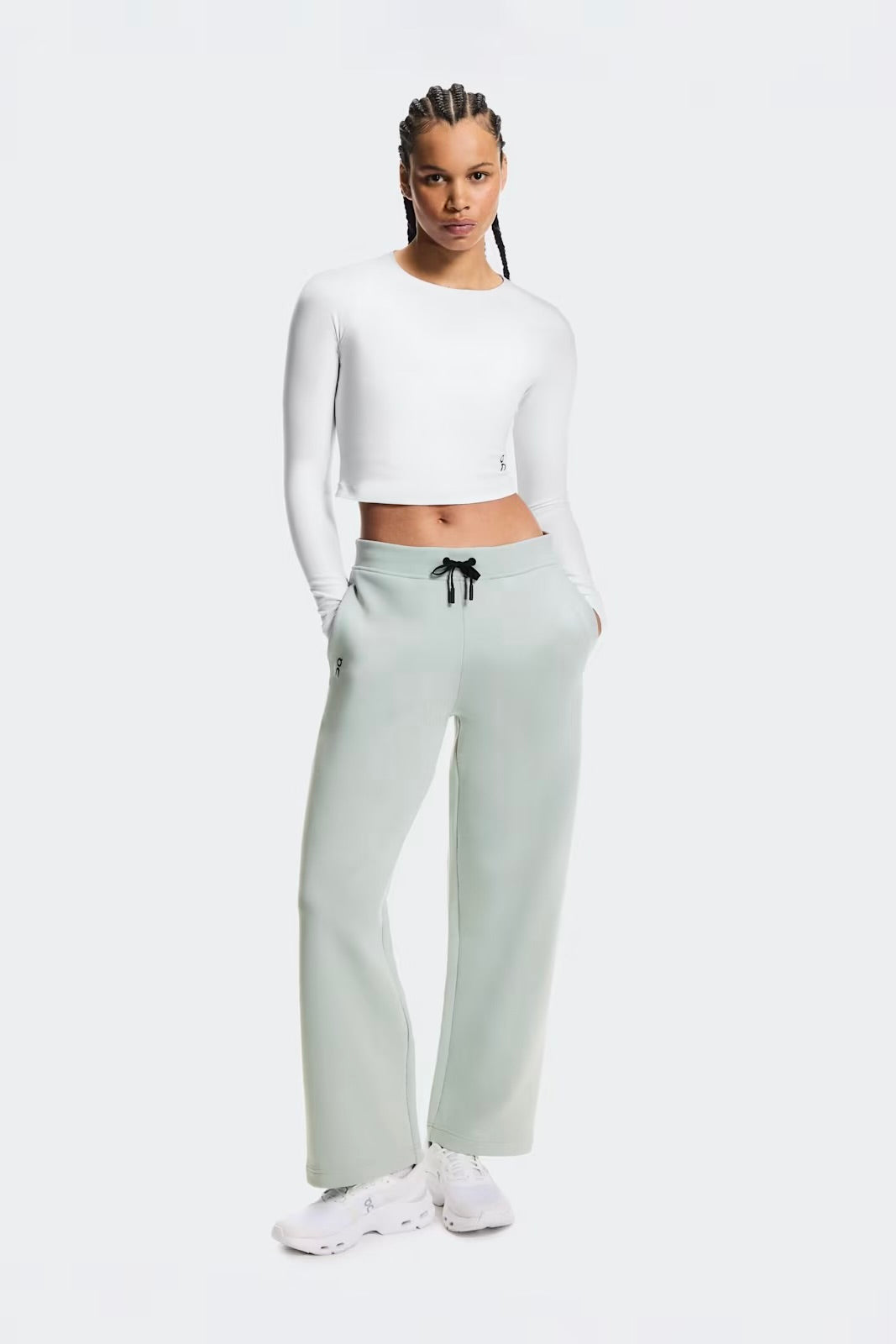 On Women's Focus Sweatpants -Mineral