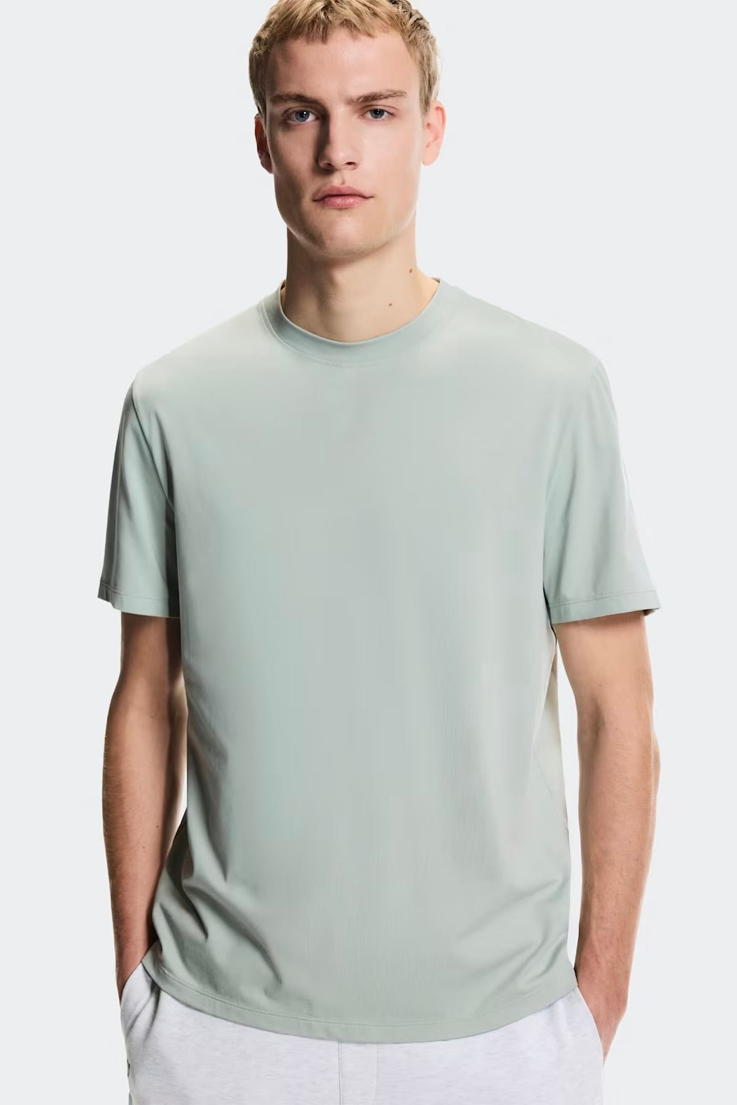 On Focus Men's Cotton Blend Tee - Mineral