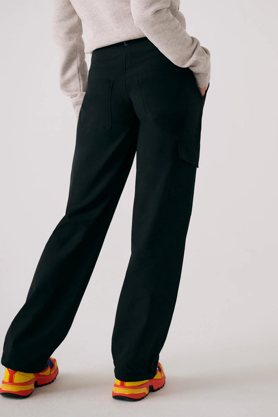 Olivie Tech Trousers: Black