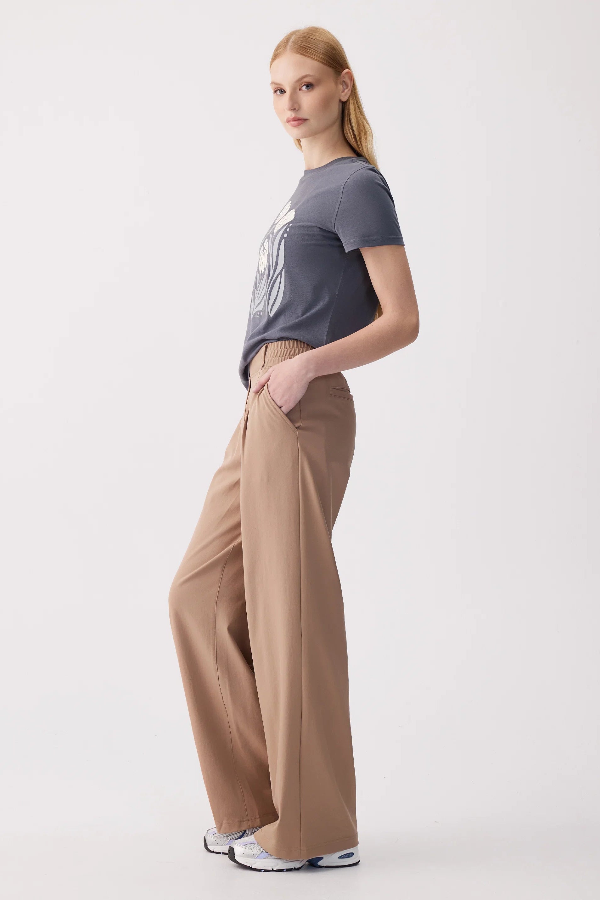 The Connect Wide-Leg Trouser