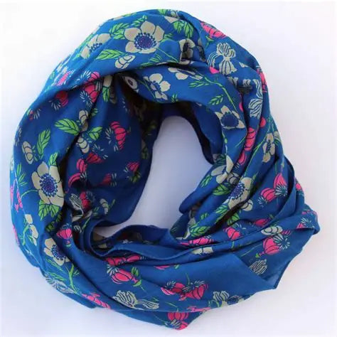 Les Belles Vagabondes Organic Cotton Square Scarf