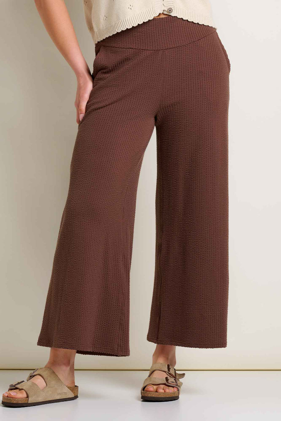 Chaka Textured Wide Leg Pant: Chestnut