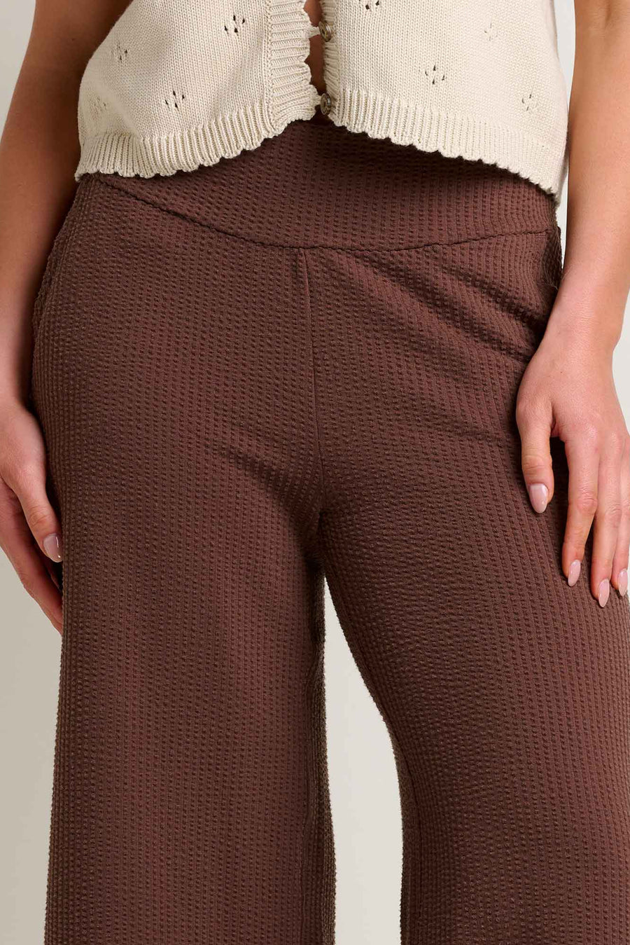 Chaka Textured Wide Leg Pant: Chestnut