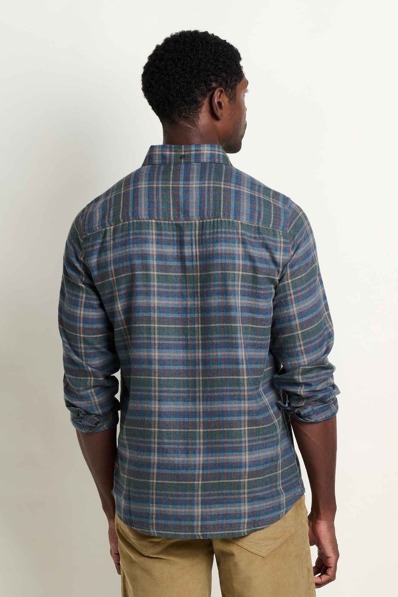 Airsmyth Long Sleeve Button Down Shirt: Beetle