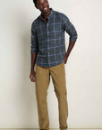 Airsmyth Long Sleeve Button Down Shirt: Beetle