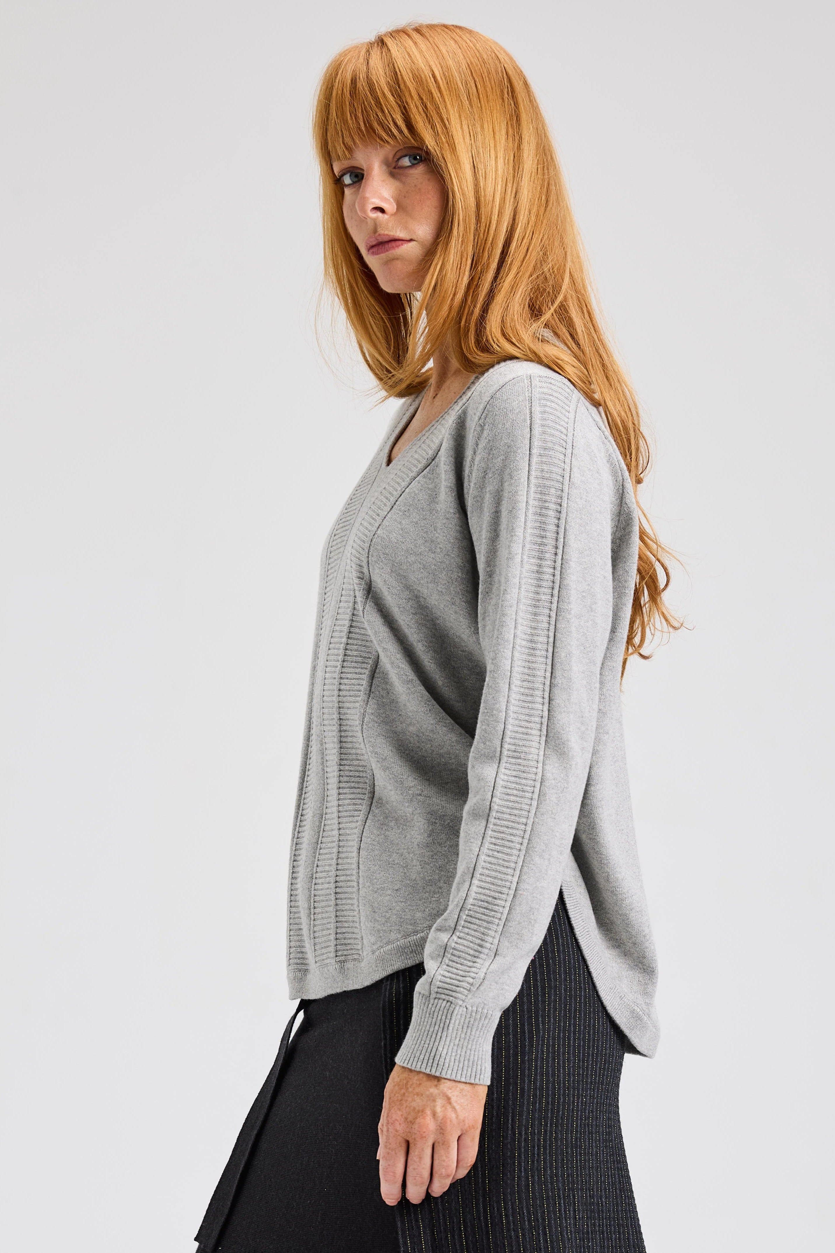 Z&P Cotton and Cashmere Soft V-Neck Sweater: Marl