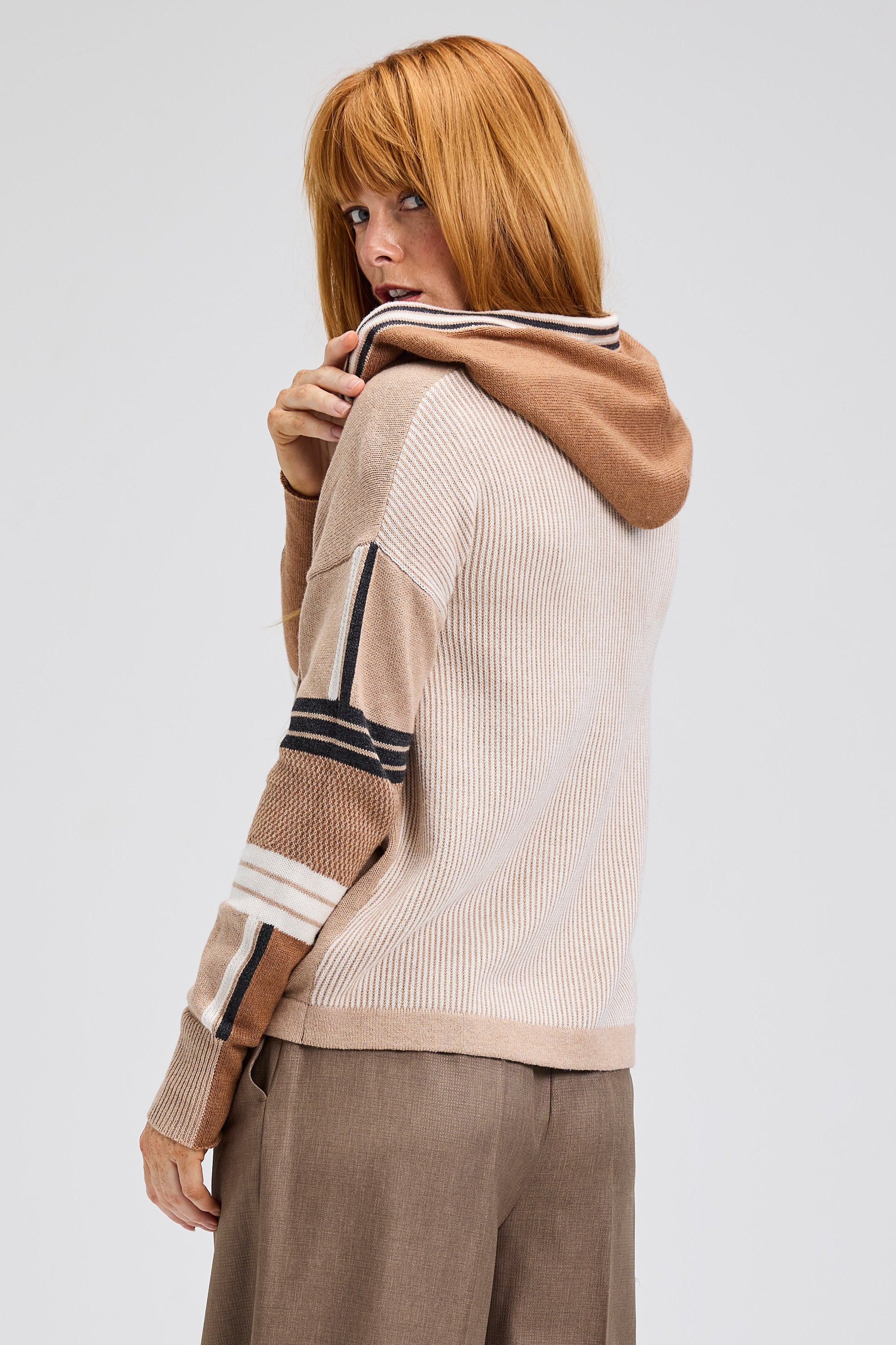 Z&P Multi Media Hoodie Sweater: Oatmeal