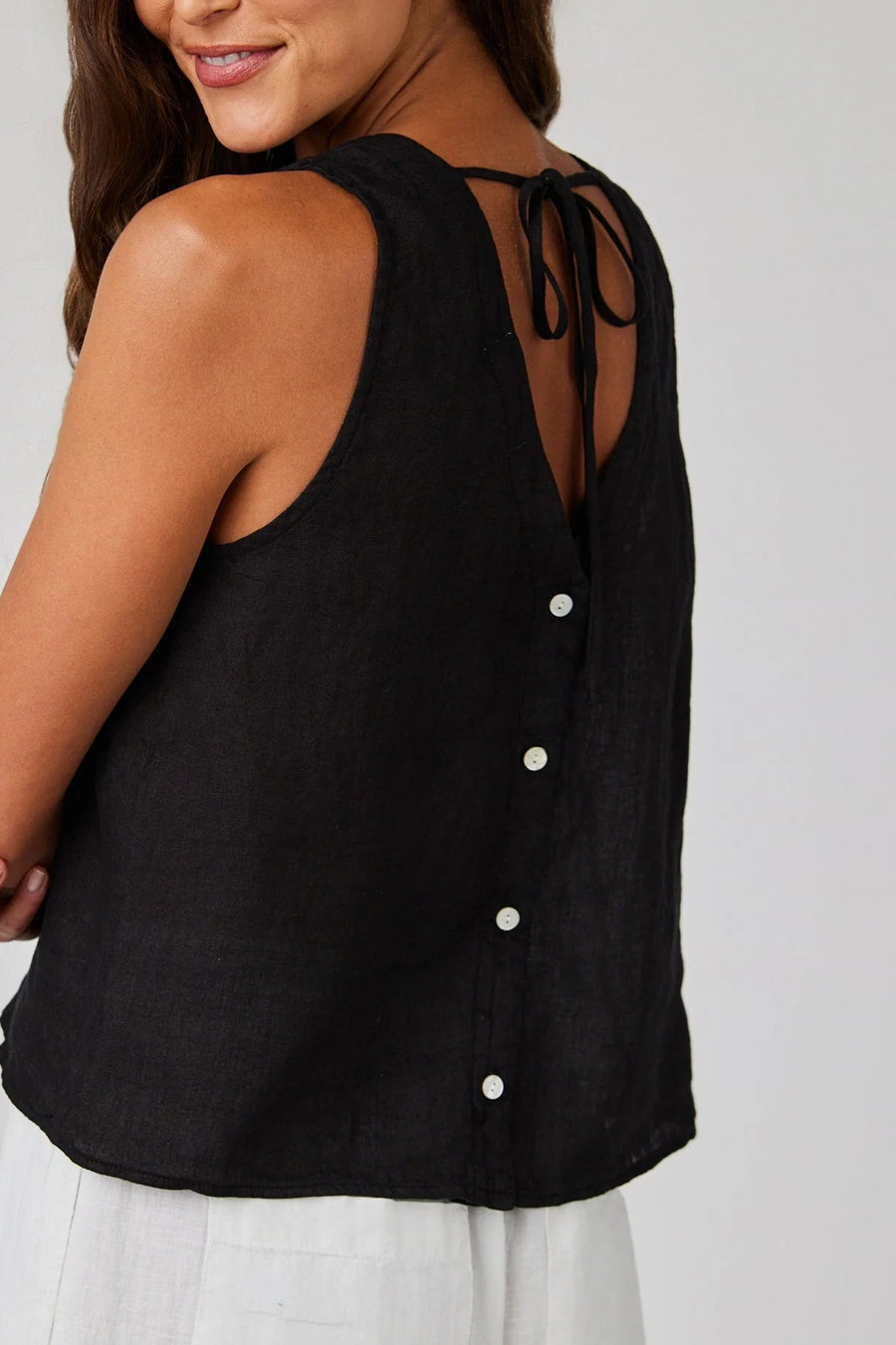 Bella Dahl Sleeveless Button Back Top