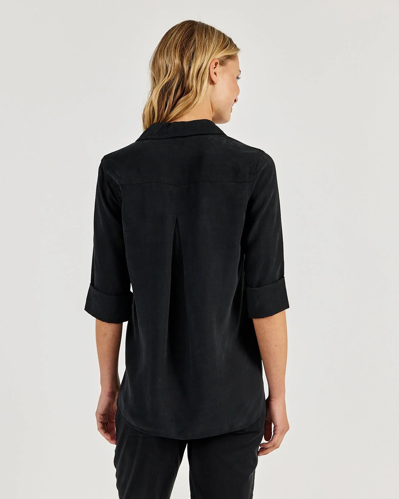 Bella Dahl Shirt Tail Button Down-Vintage Black
