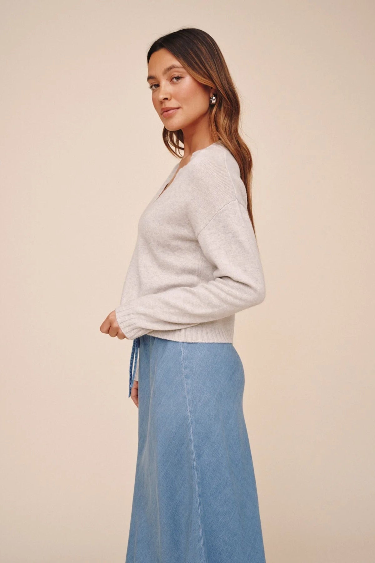 Bella Dahl V-Neck Sweater - Heather Mist