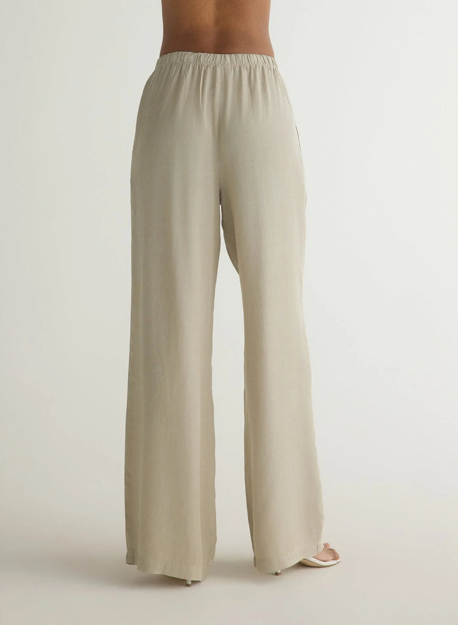 Bella Dahl Pleated Wide Leg Full Length Pant